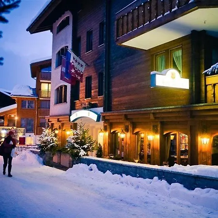 Hotell Daniela 4*