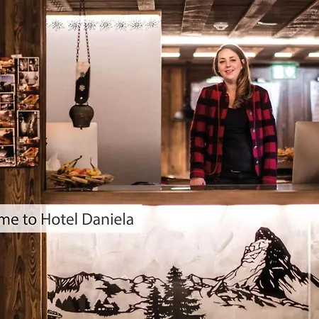 Daniela 4*