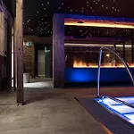 다니엘라 4*